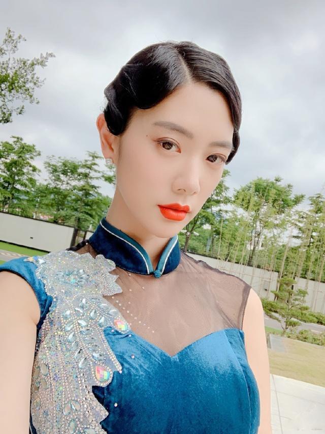 花开有时 真人漫改